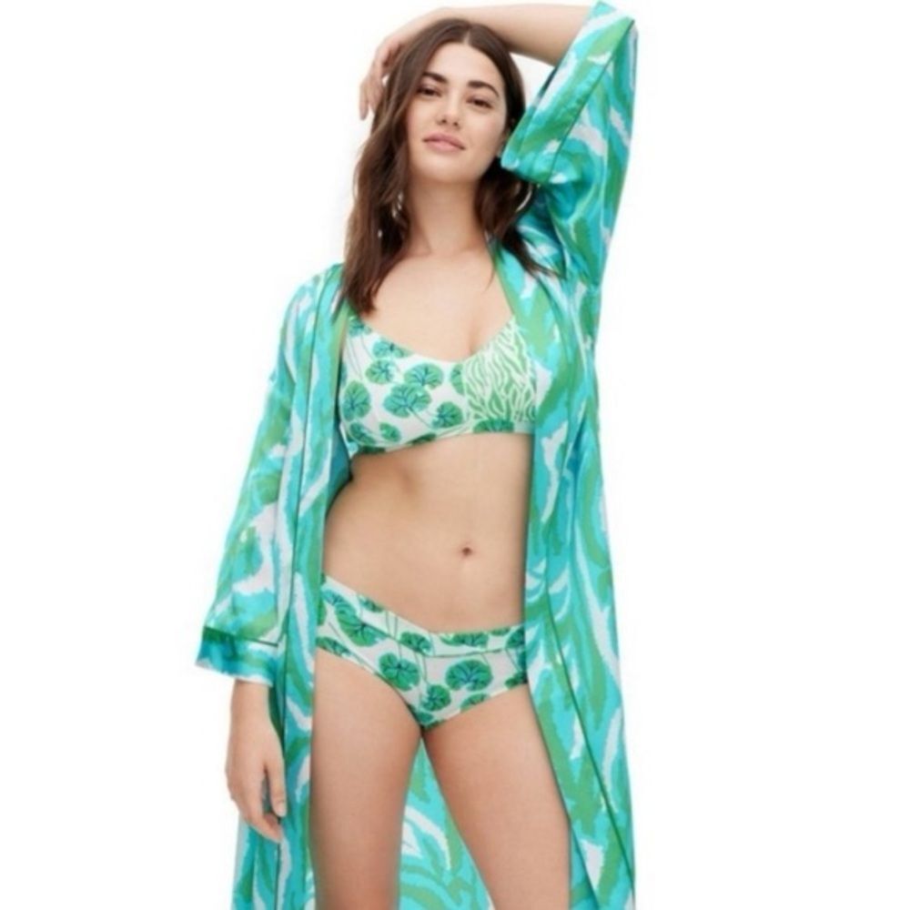 NWT*** Target x DVF zebra print satin robe green teal kimono kaftan Size S